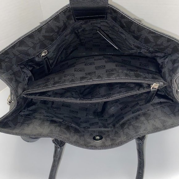 MICHAEL KORS Signature Logo with Wallet - Picture 6 of 13